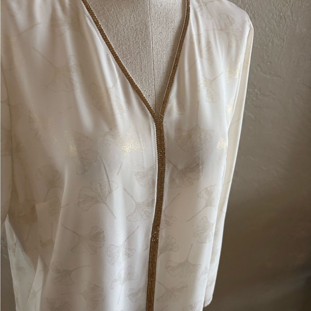 Liz Claiborne Cream Leaf pattern Rhinestone accent Women's Top sz M - Picture 3 of 6